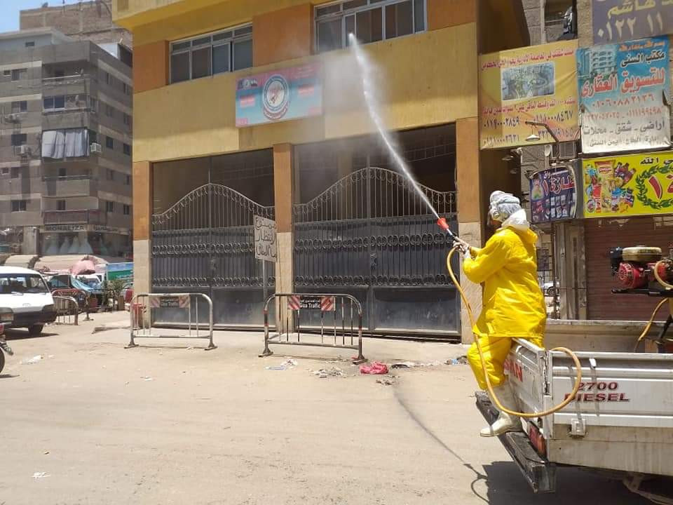 تطهير وتعقيم شوارع الجيزة