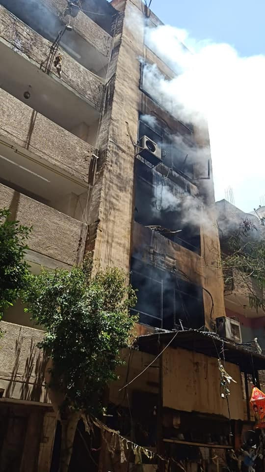 أثناء السيطرة على الحريق