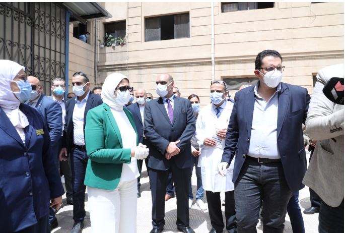 وزيرة الصحة تتفقد مستشفى كرموز للتأمين الصحى