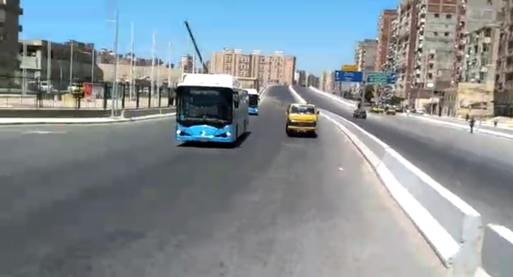 تشغيل الأتوبيسات الكهربائية بمحور المحمودية