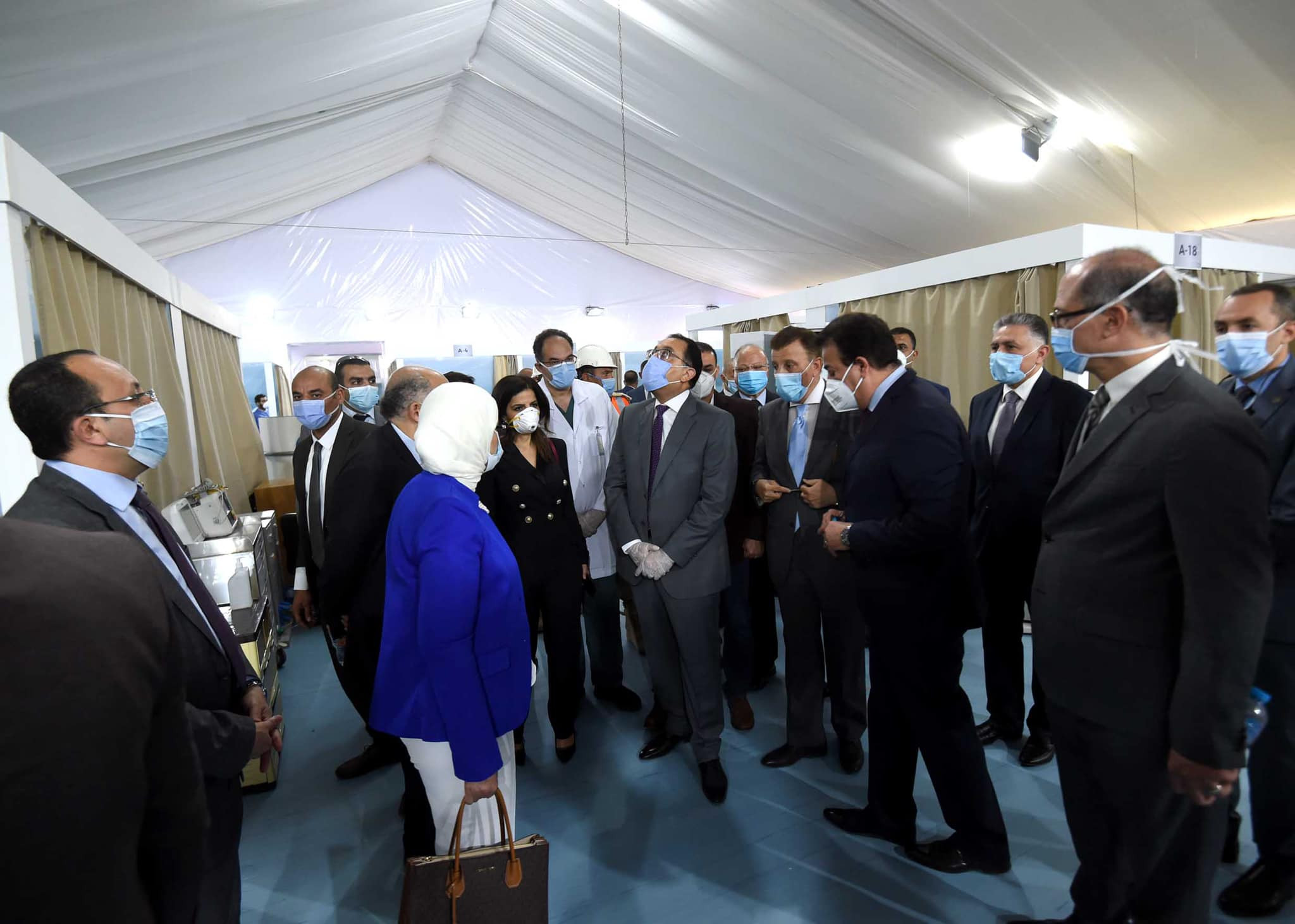 المستشفى الميدانى بجامعة عين شمس