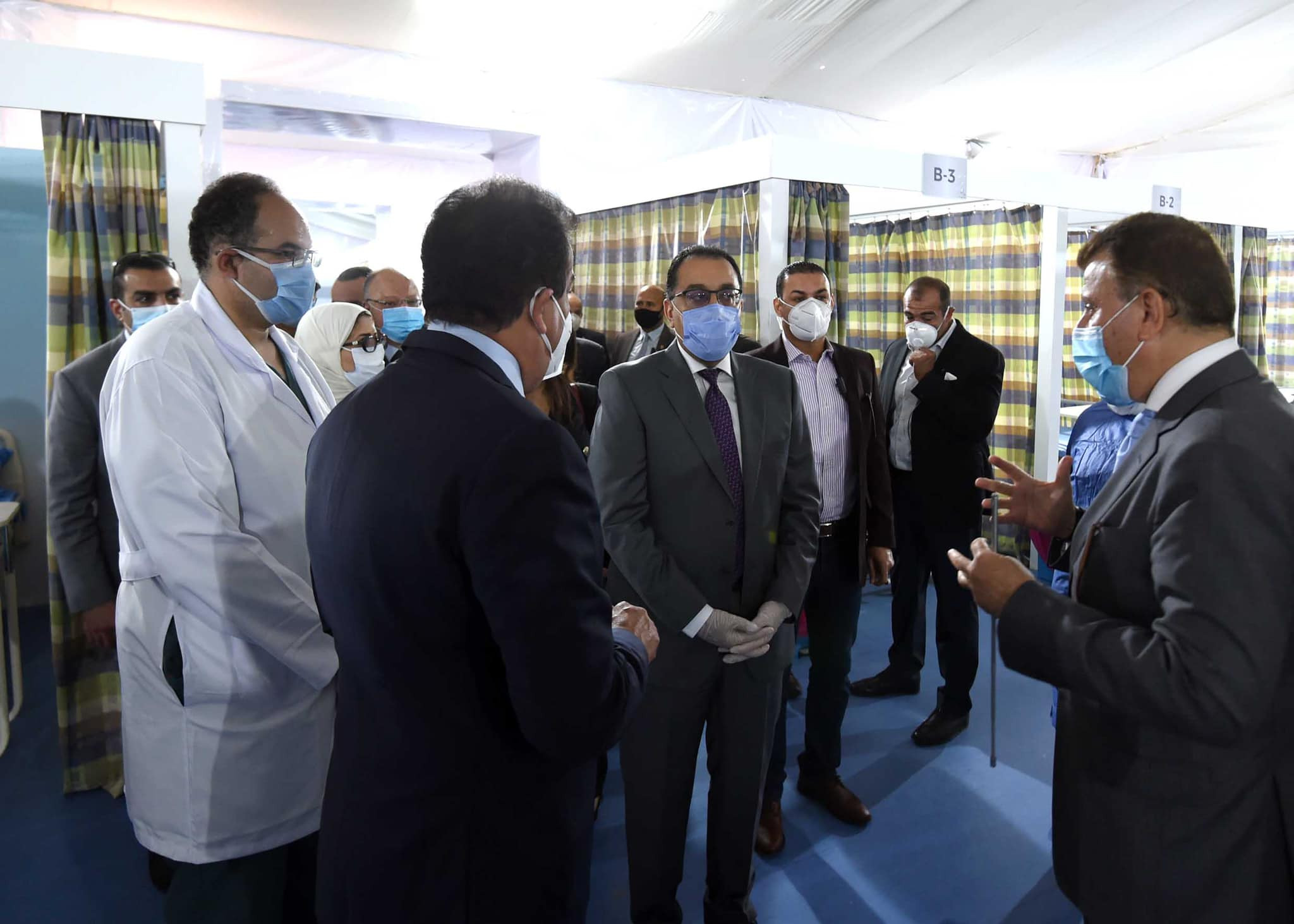 المستشفى الميدانى بجامعة عين شمس