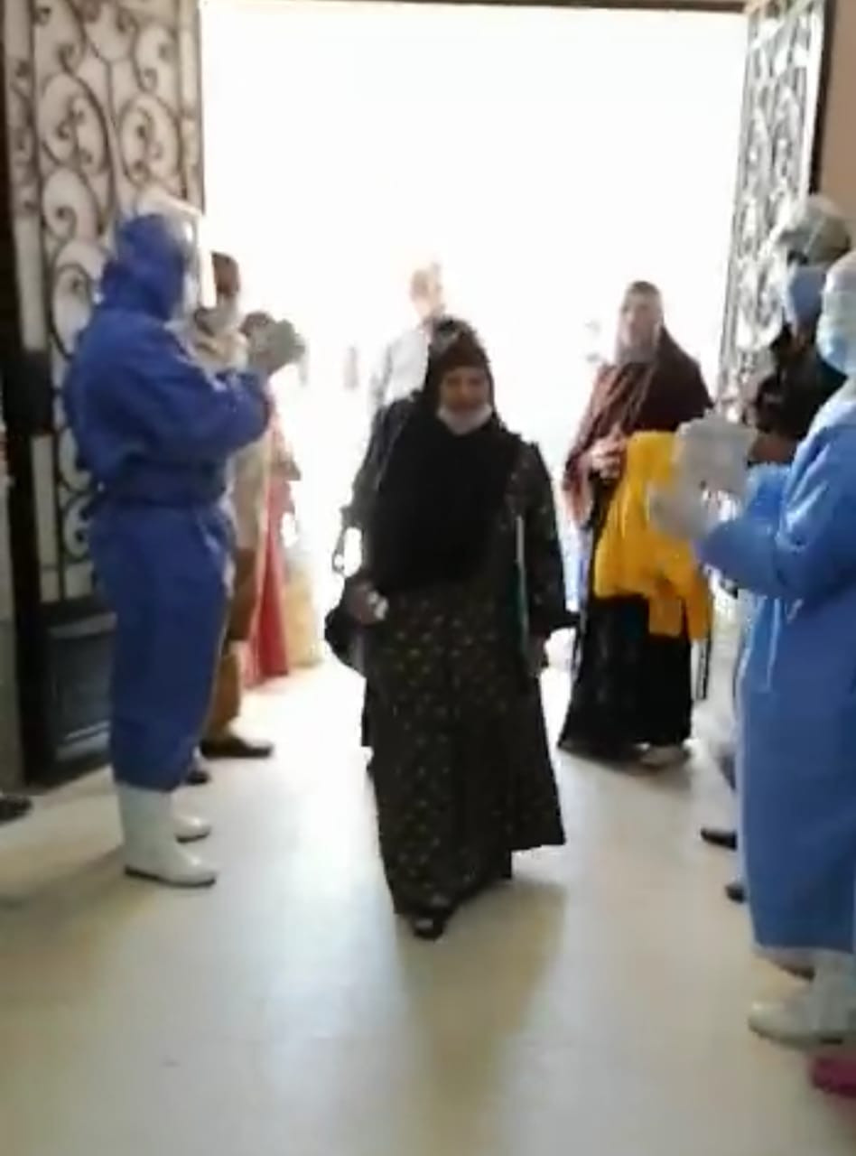 متعافين