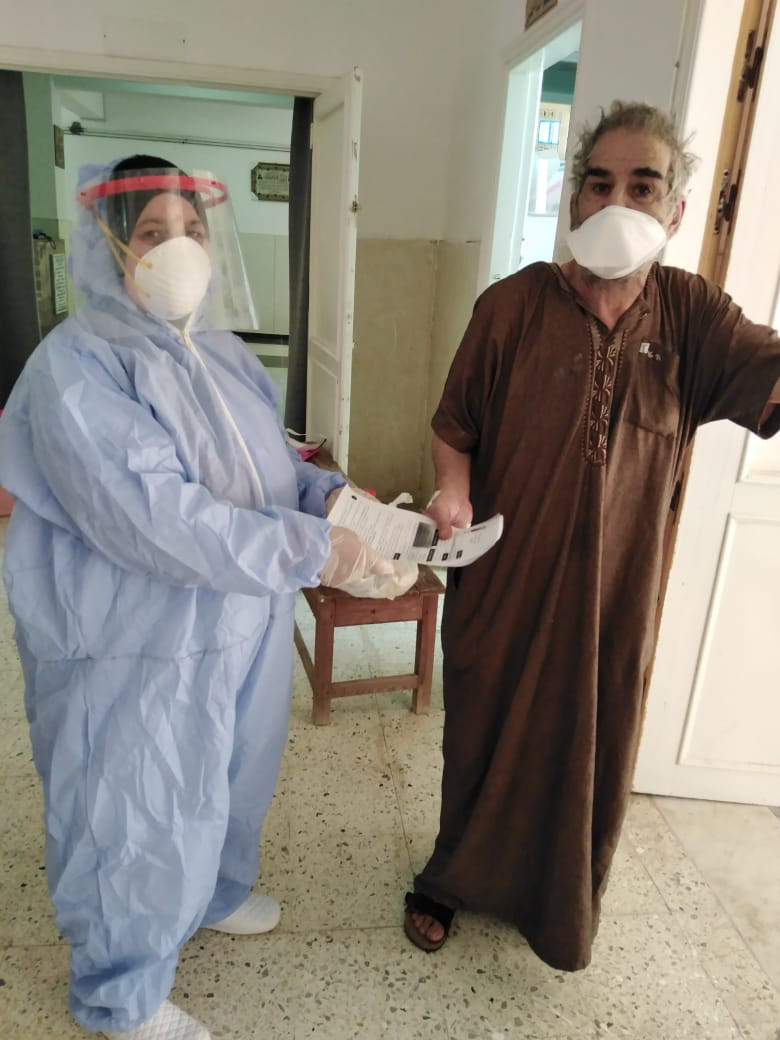 متعافين