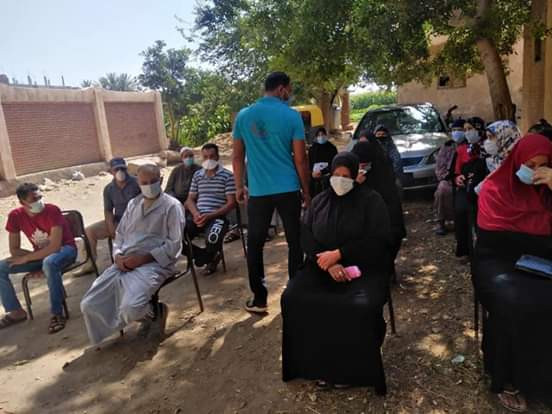 مساعدات متضررى فيروس كورونا
