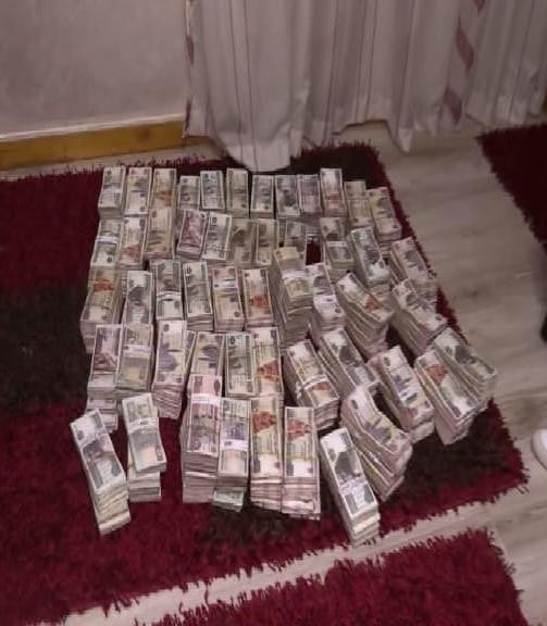 القبض على شبكة منظمة من ثمانية تجار عملة بأربعة محافظات