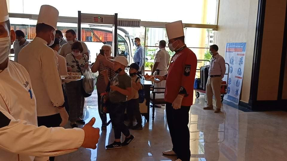 الغردقة تستقبل أول فوج سياحى
