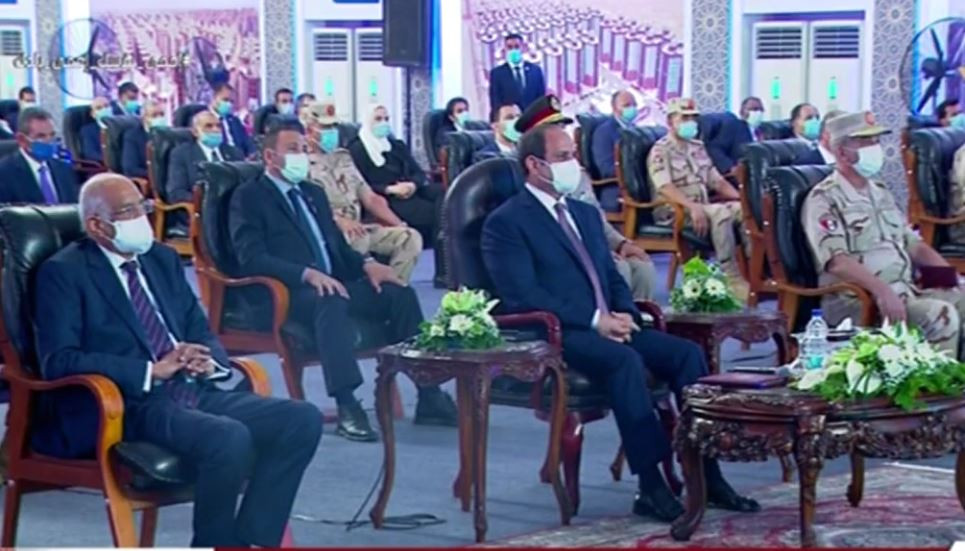 السيسى يفتتح عددا من مشروعات الإسكان