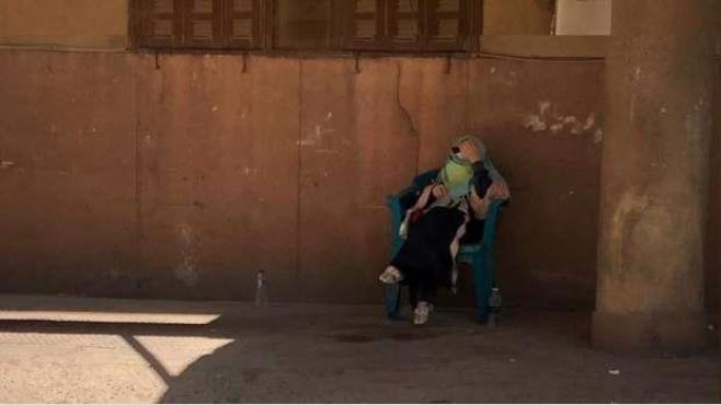 نجاة الصغيرة أمام عمارة الشربتلى