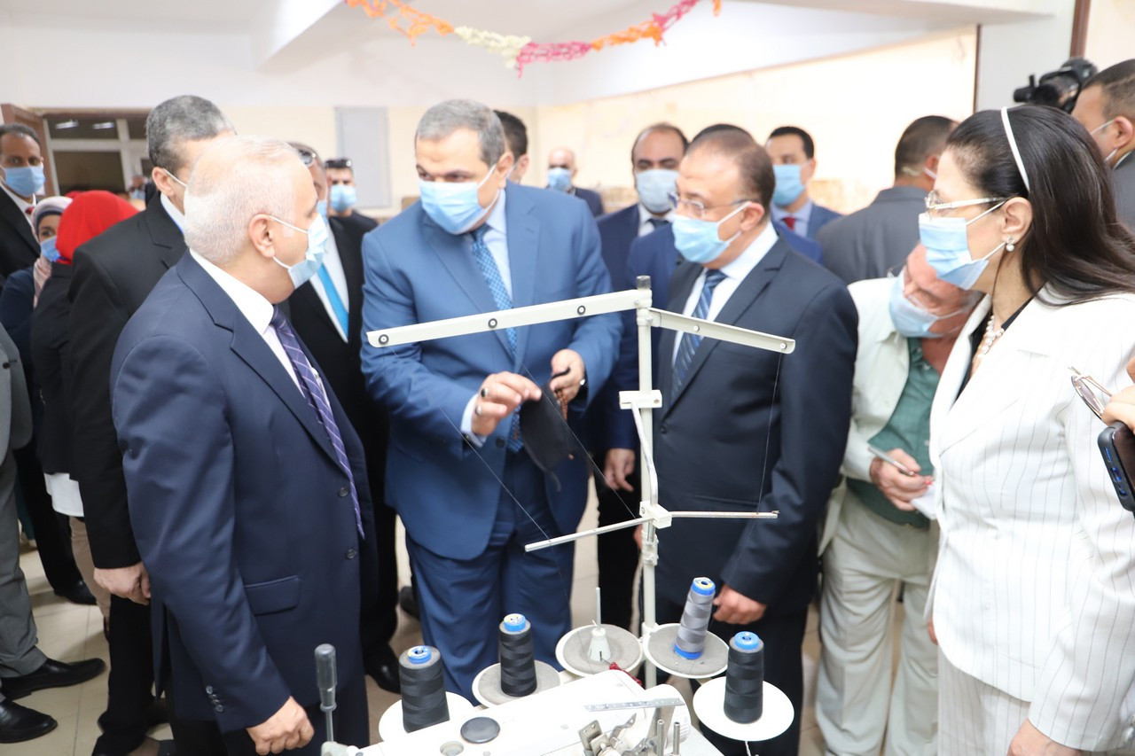 وزير القوى العاملة محمد سعفان