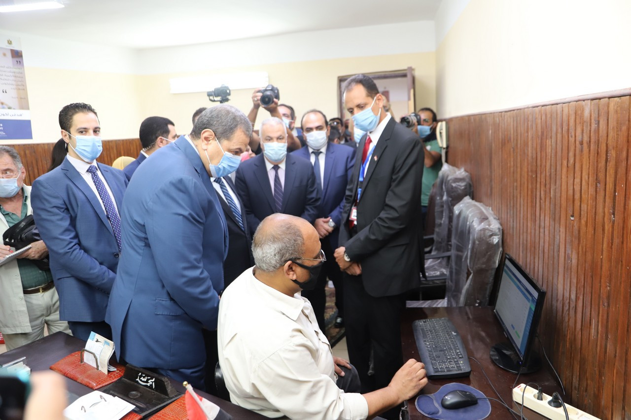 وزير القوى العاملة محمد سعفان