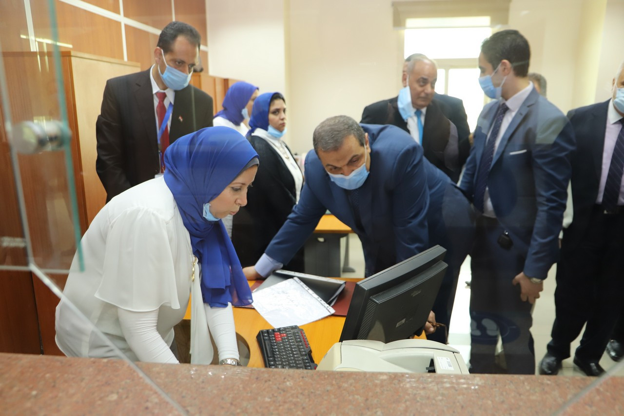 وزير القوى العاملة محمد سعفان