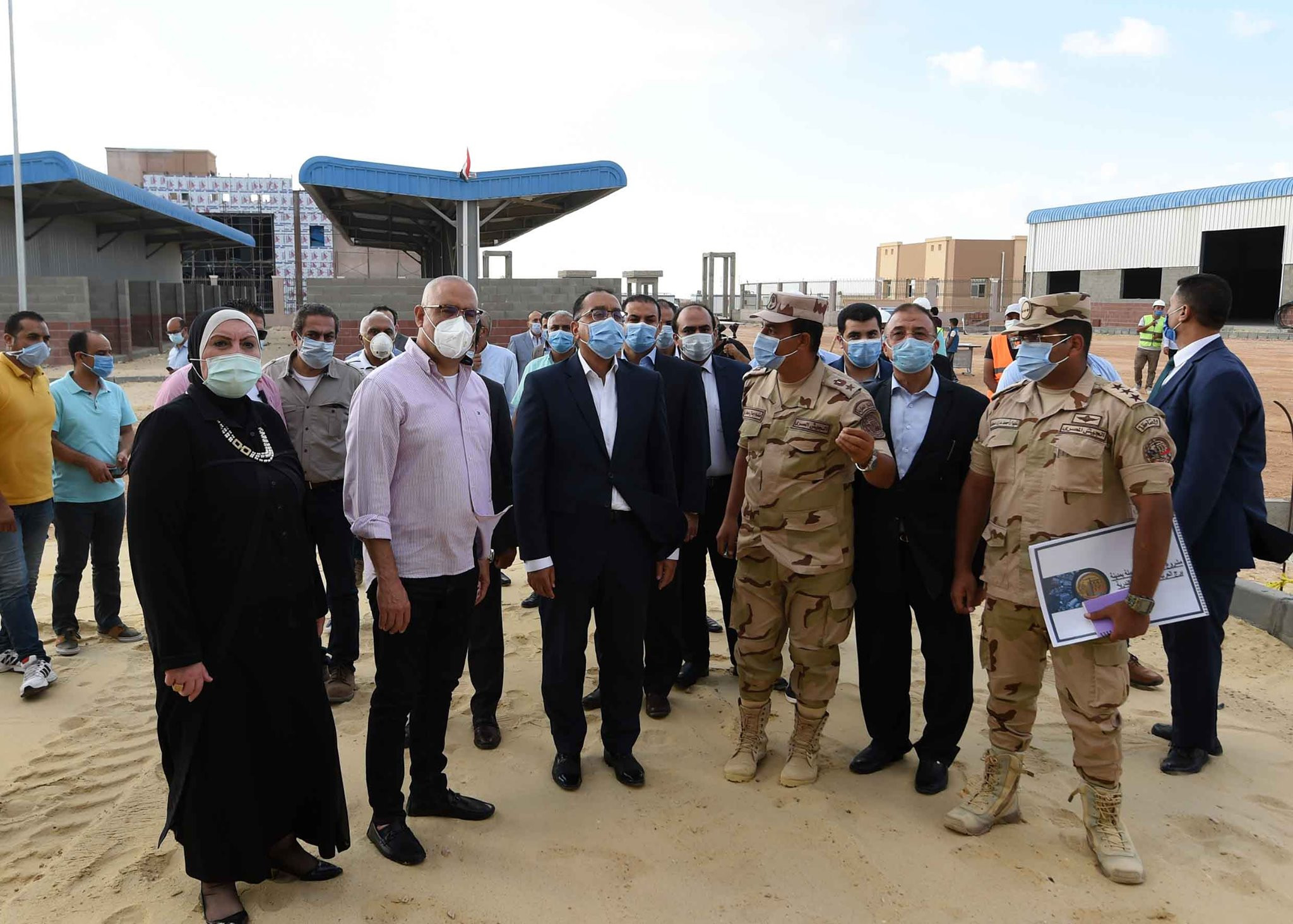 مدبولى يتفقد سوق الجملة