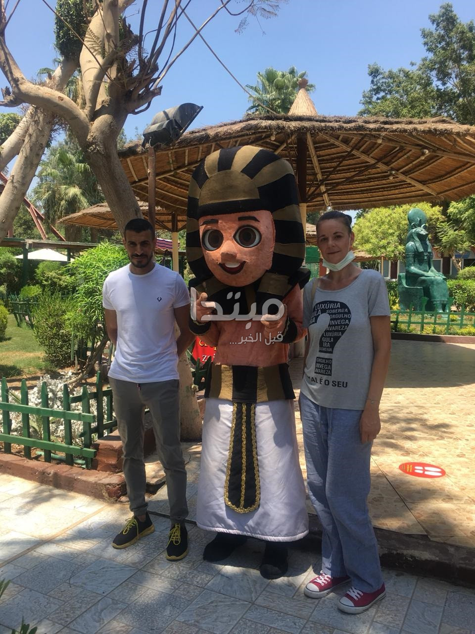 زوار القرية الفرعونية
