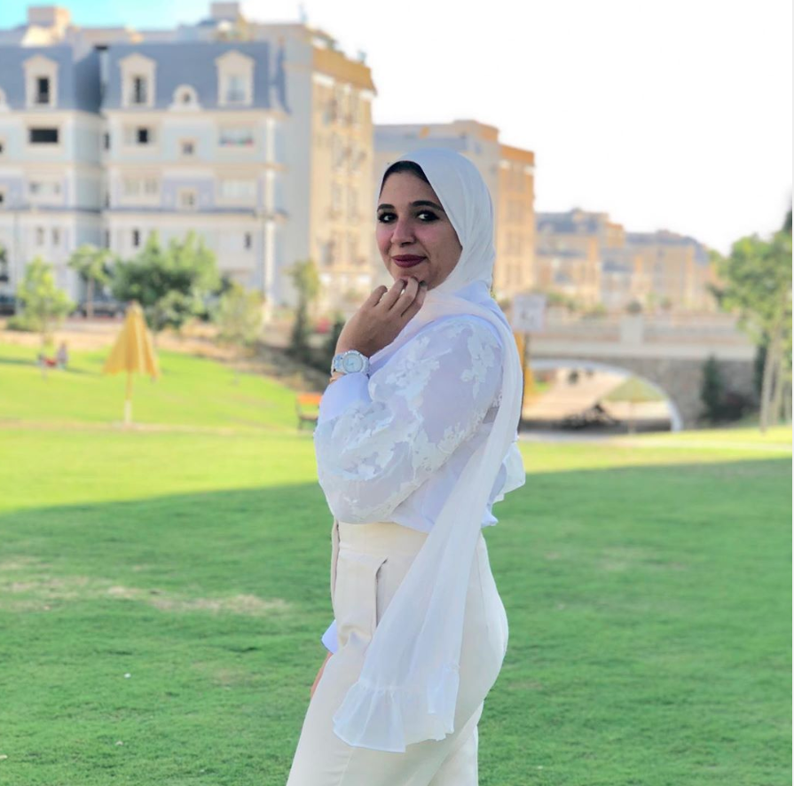 مى ماهر