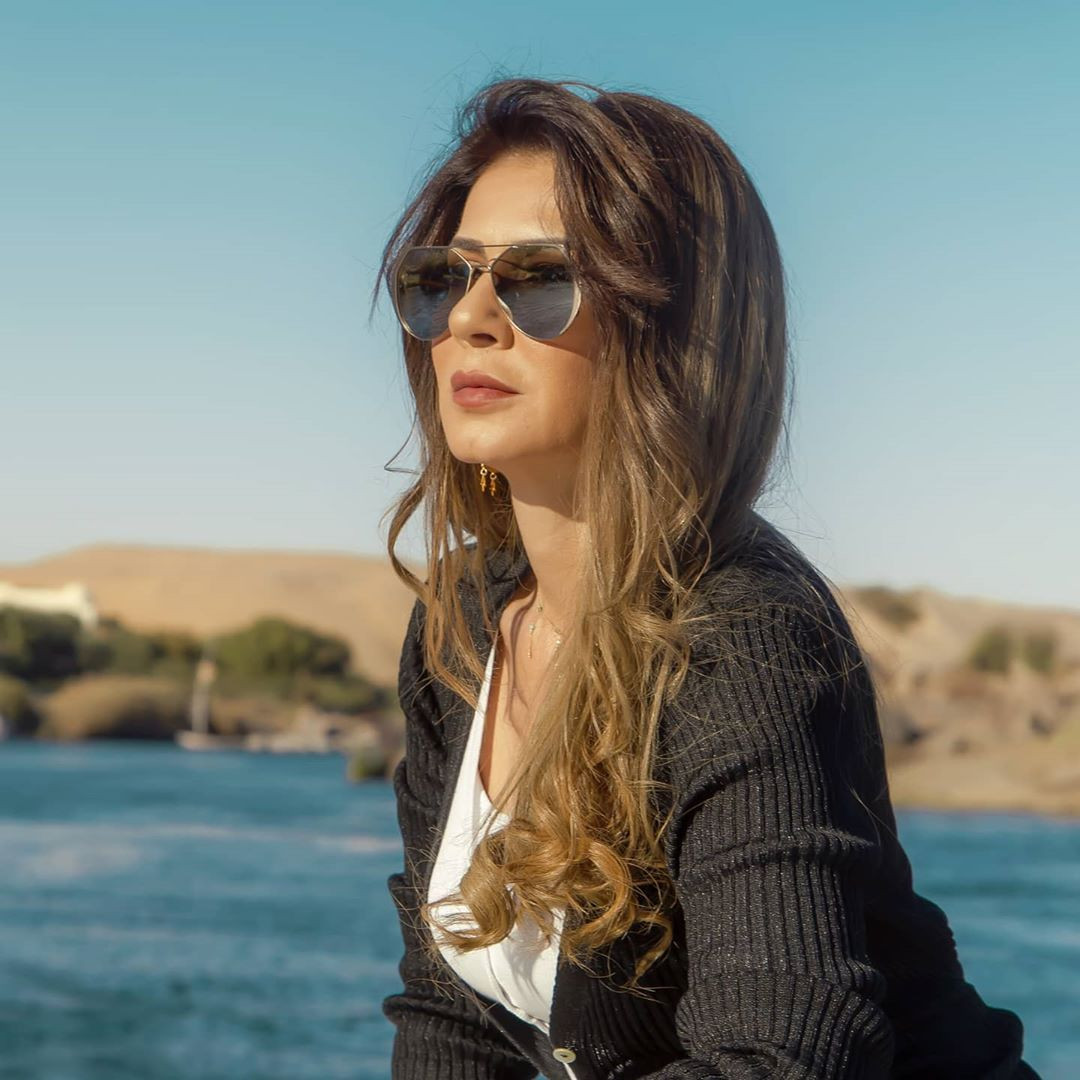 نجلاء بدر