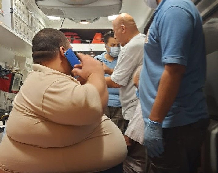نقل محمود سمير بسيارة إسعاف م