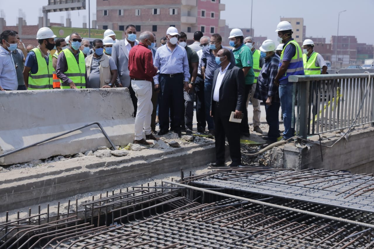 وزير النقل يتابع  تنفيذ أعمال التطوير للطريق الدائرى