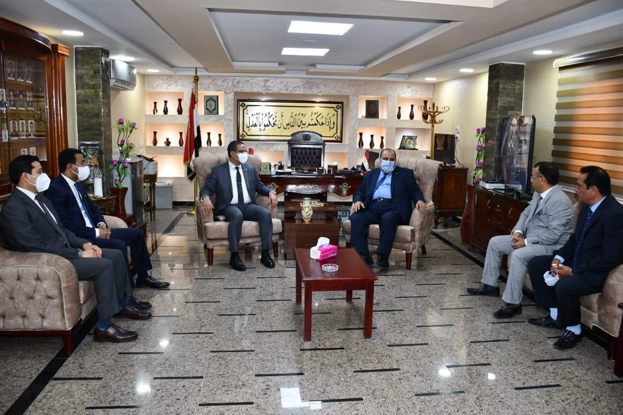 جانب من الزيارة