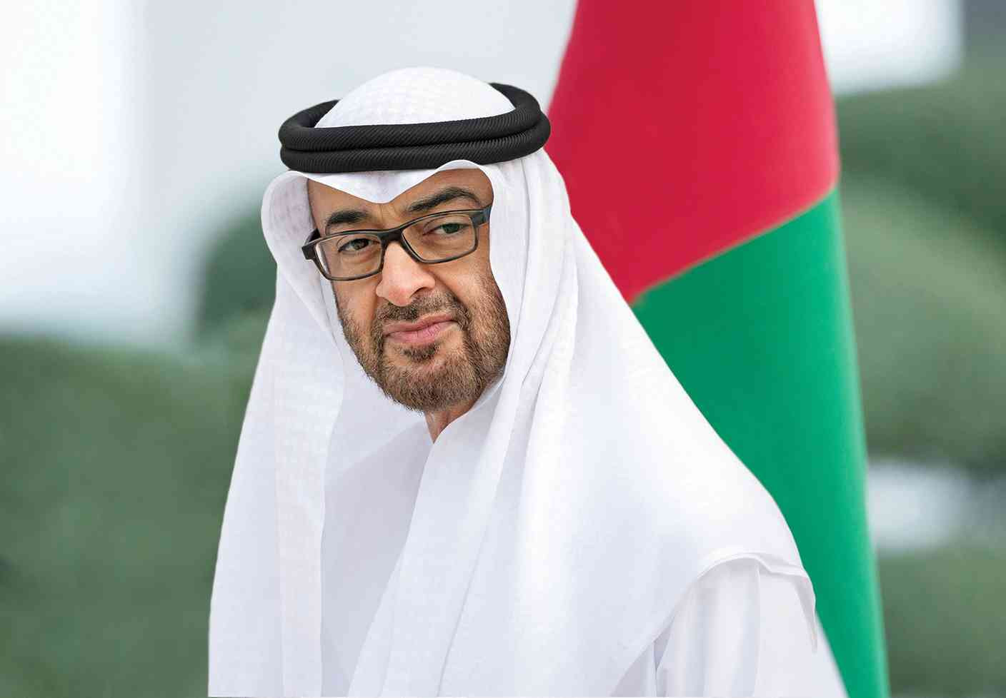 رئيس الإمارات يدعو للتعامل بحكمة مع الأزمة لتجنب المنطقة مزيداً من التوترات