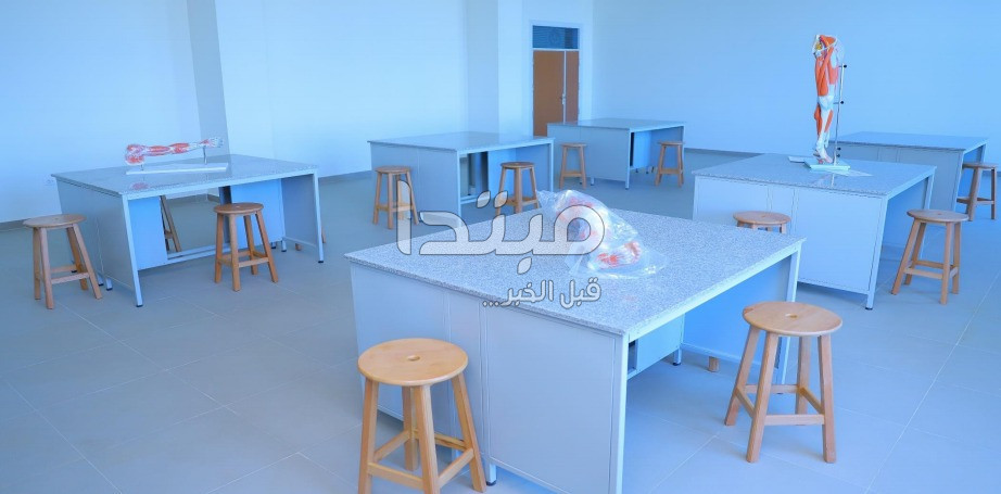 كلية الطب بجامعة السويس