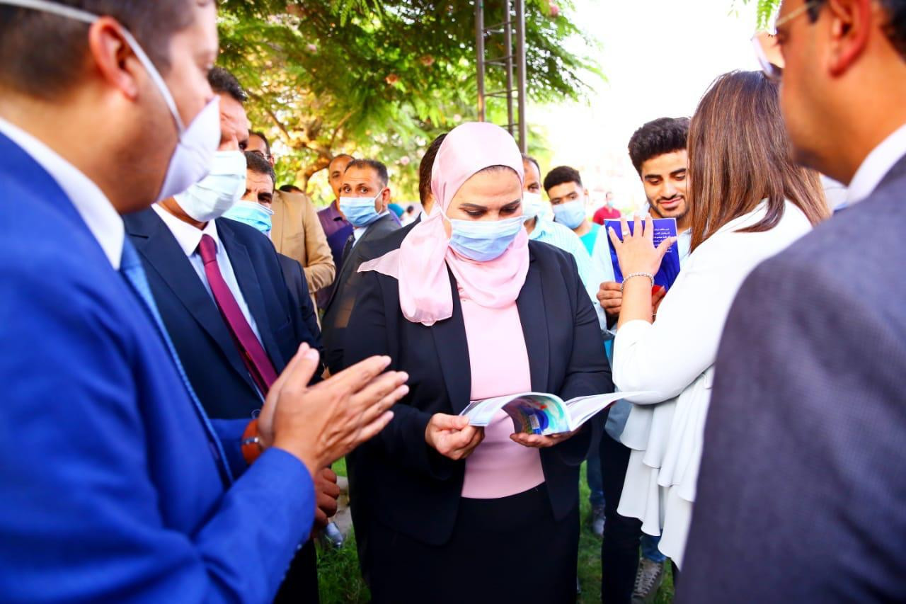 وزيرتا التضامن والهجرة تتفقدان حى روضة السيدة زينب