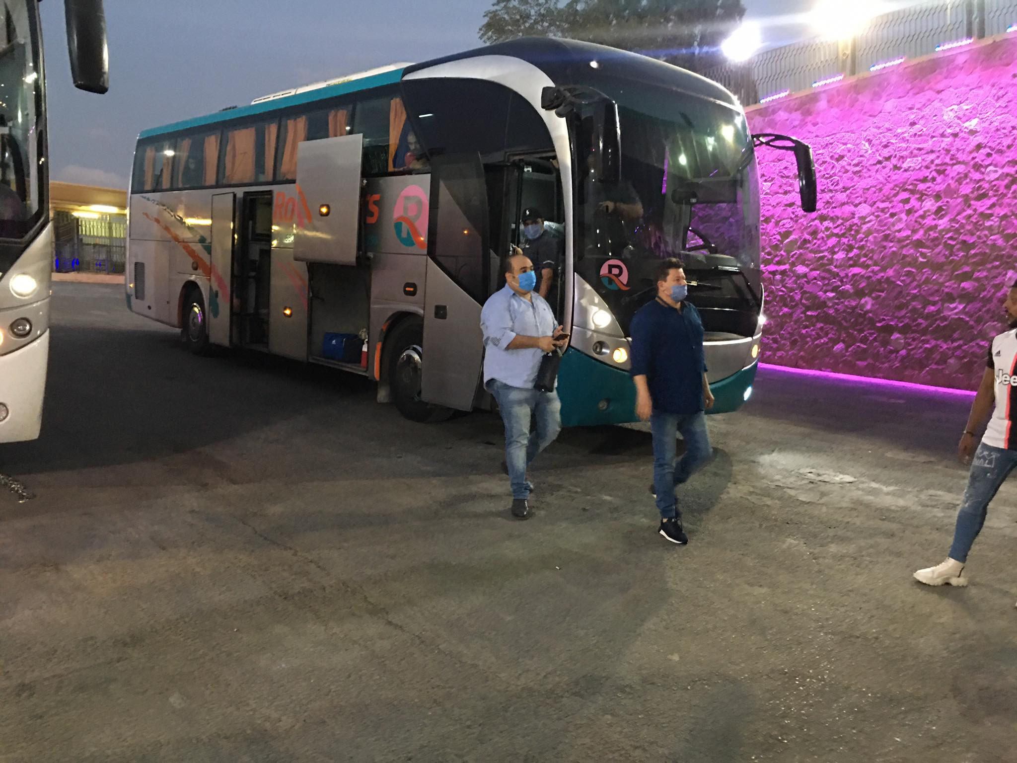 وصول لاعبى الزمالك