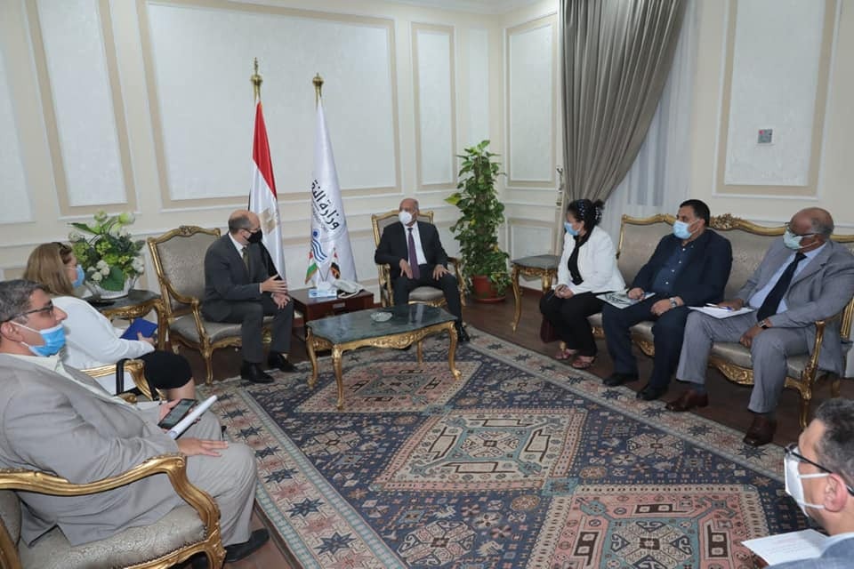 وزير النقل والسفير المجرى
