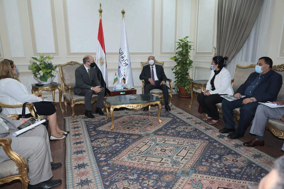وزير النقل والسفير المجرى