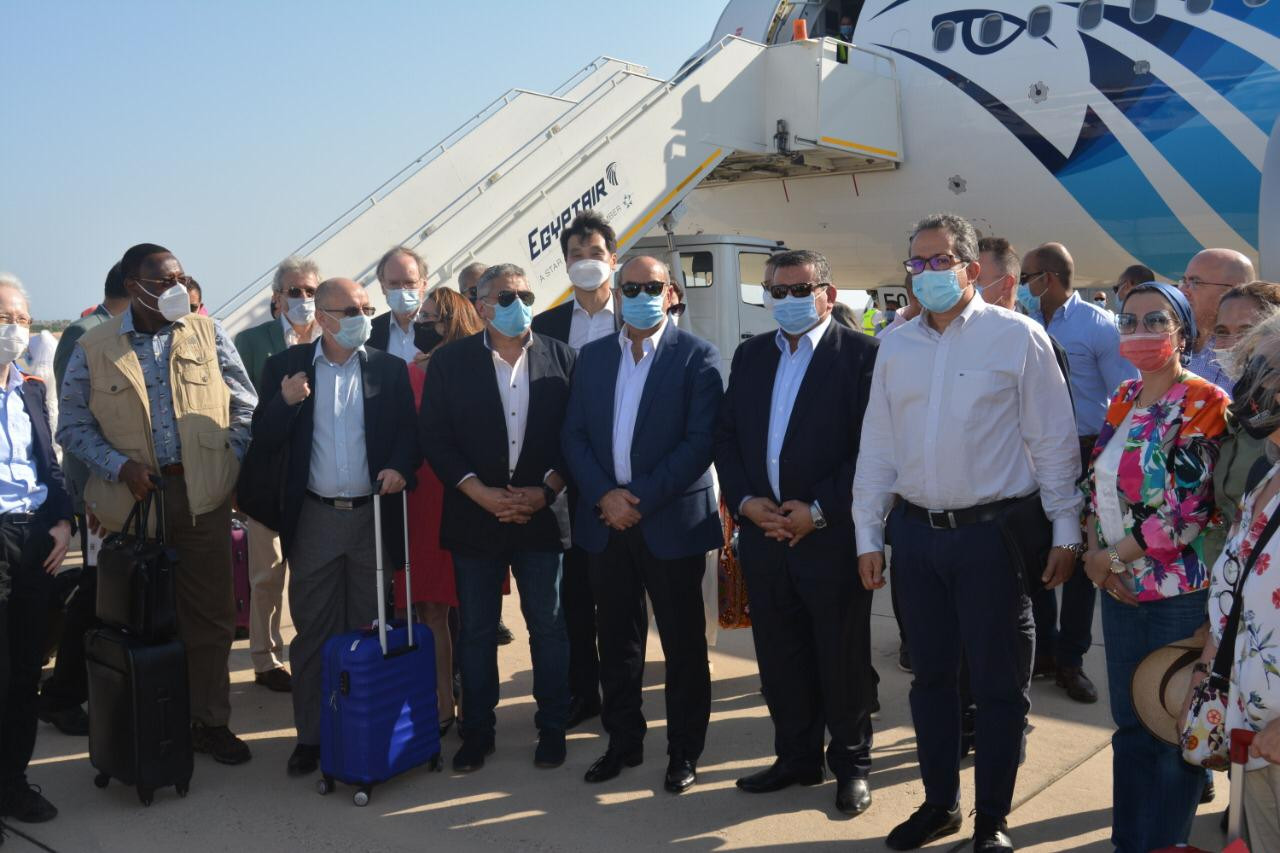 وزير الطيران يرافق عدد من الوزراء و30 سفير لتفقد مطار شرم الشيخ