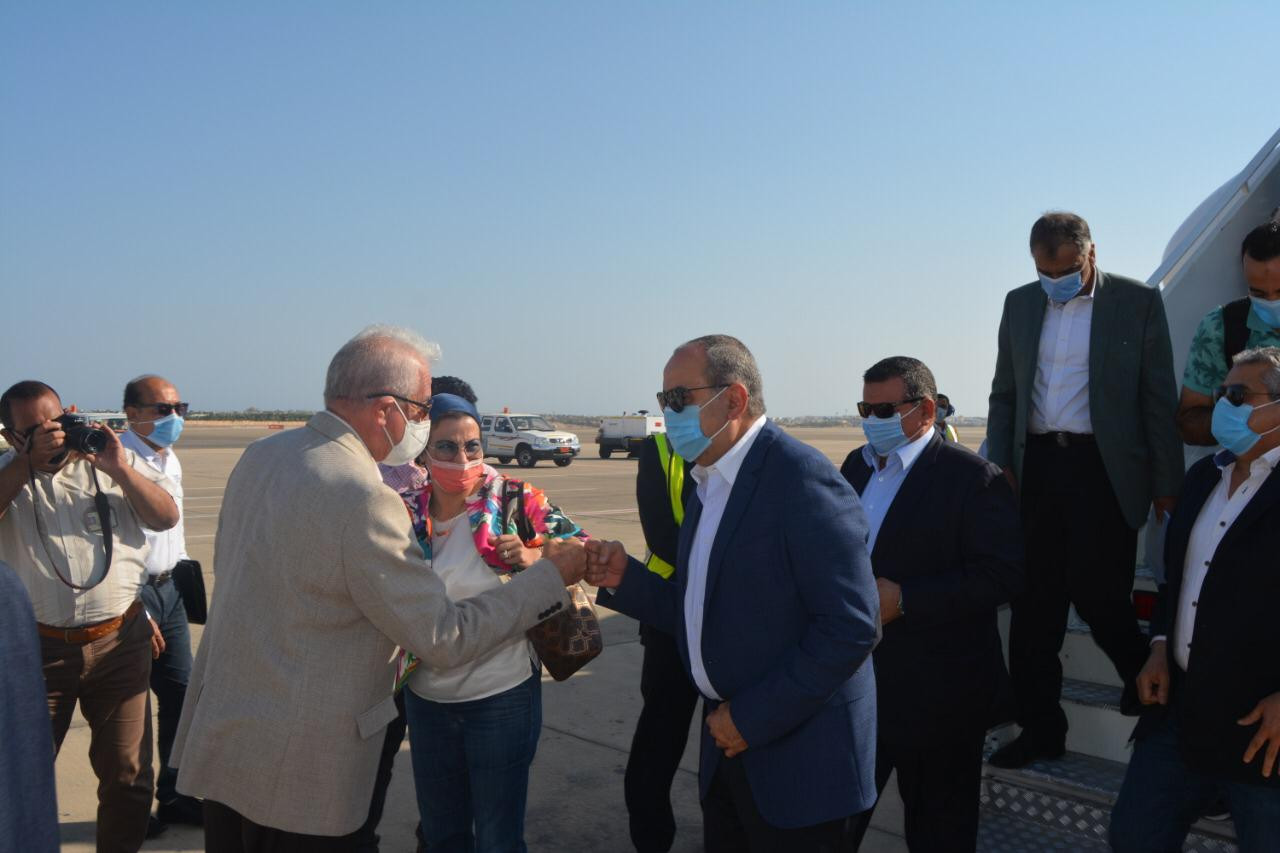 وزير الطيران يرافق عدد من الوزراء و30 سفير لتفقد مطار شرم الشيخ