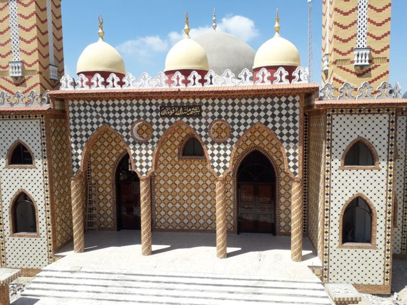 وزير الأوقاف يفتتح 29 مسجدا