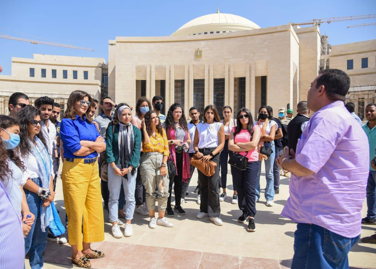 وزارة الهجرة تنظم زيارة لوفد الشباب الدارسين بالخارج إلى العاصمة الإدا