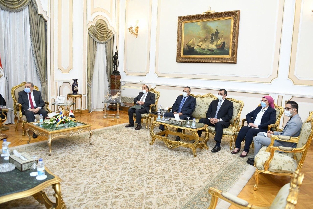 وزير الدولة للإنتاج الحربى وسفير السويد بالقاهرة يبحثان أوجه التعاون