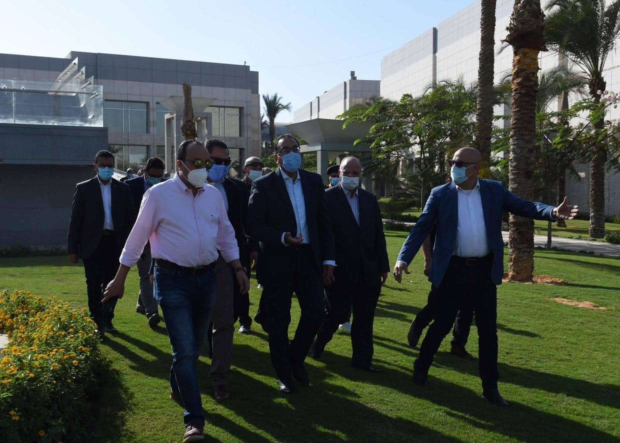 مدبولى يتفقد المتحف القومى للحضارة