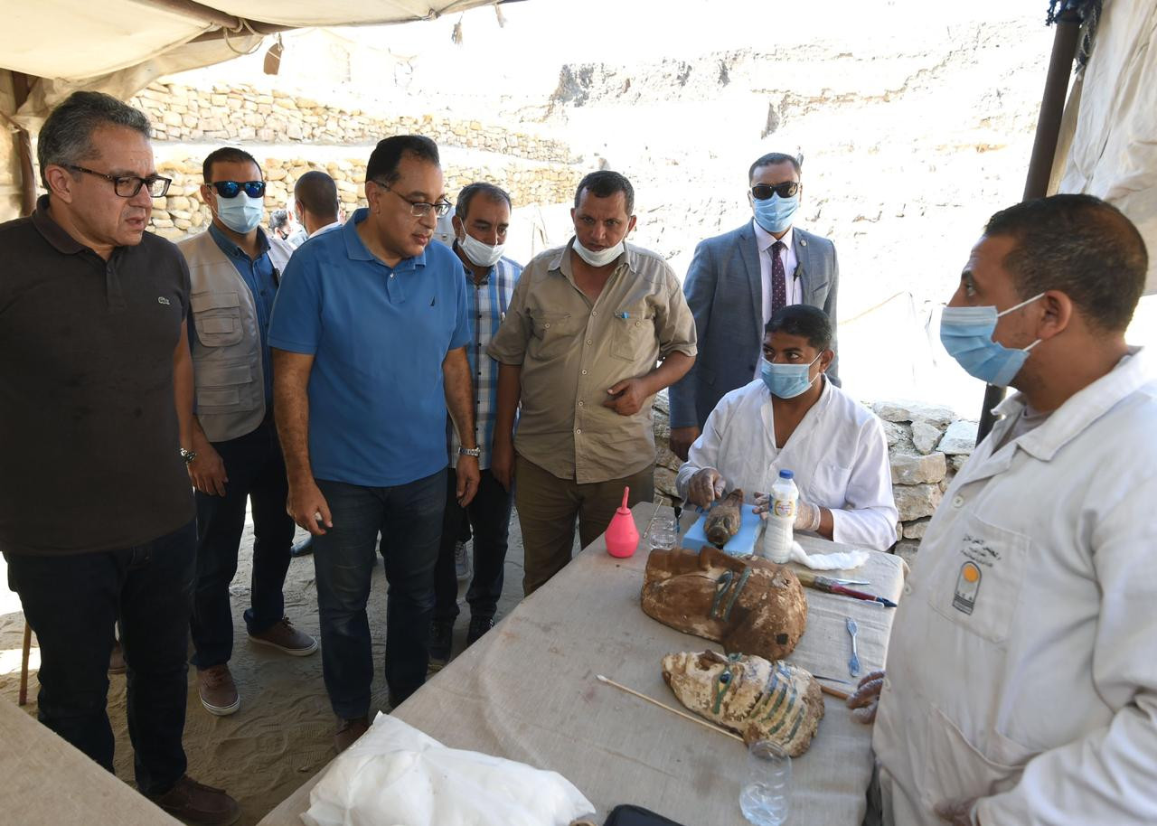 خالد العنانى ورئيس الوزراء