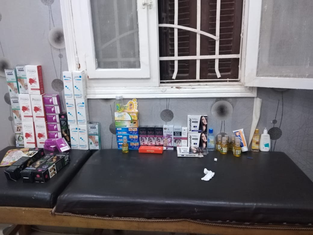 مستلزمات طبية مجهولة المصدر