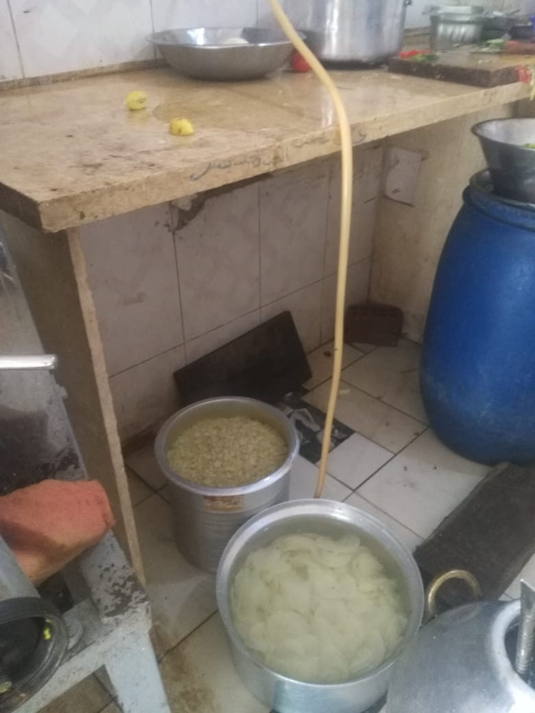 إعدام أغذية فاسدة