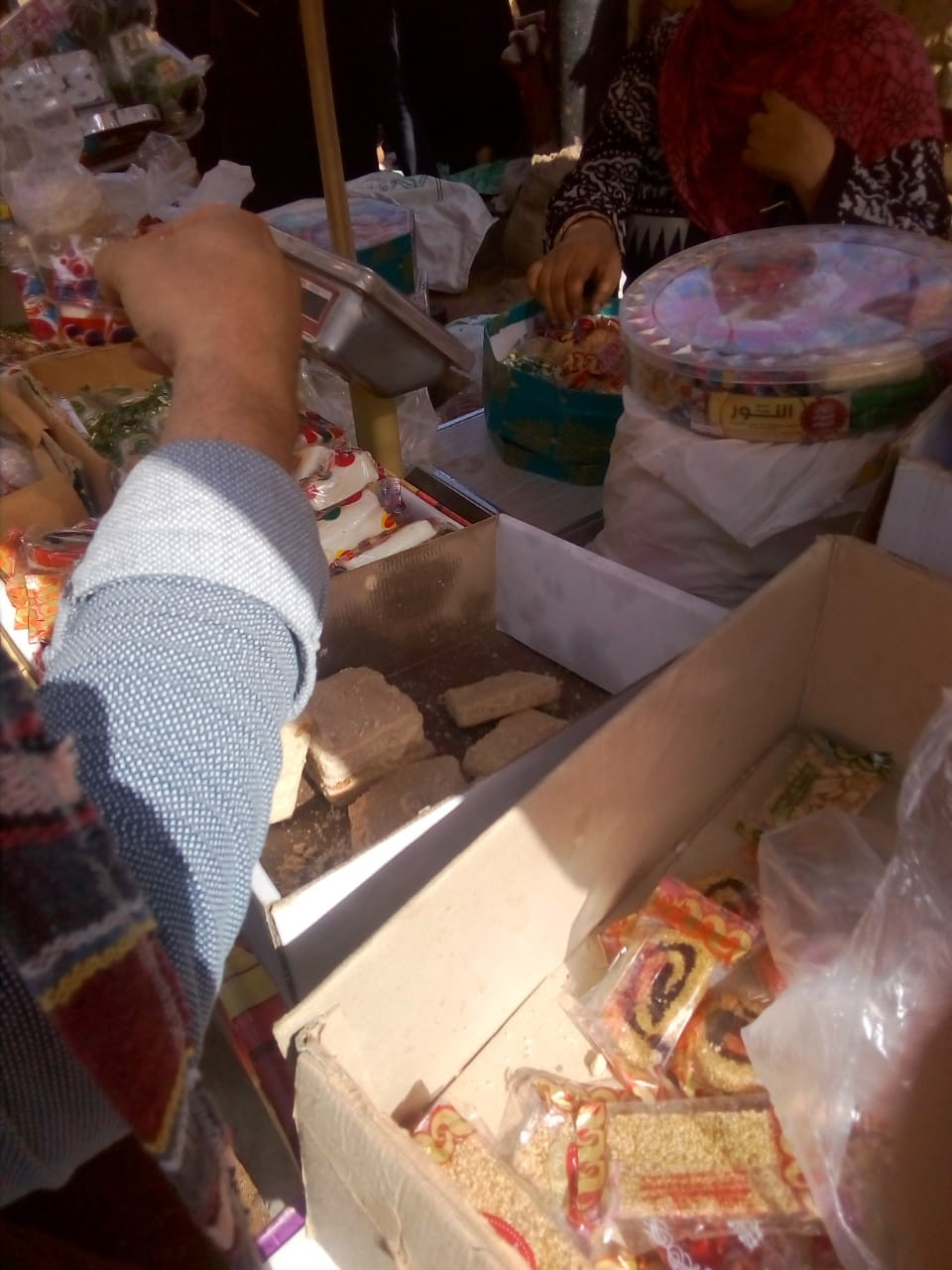 إعدام أغذية فاسدة