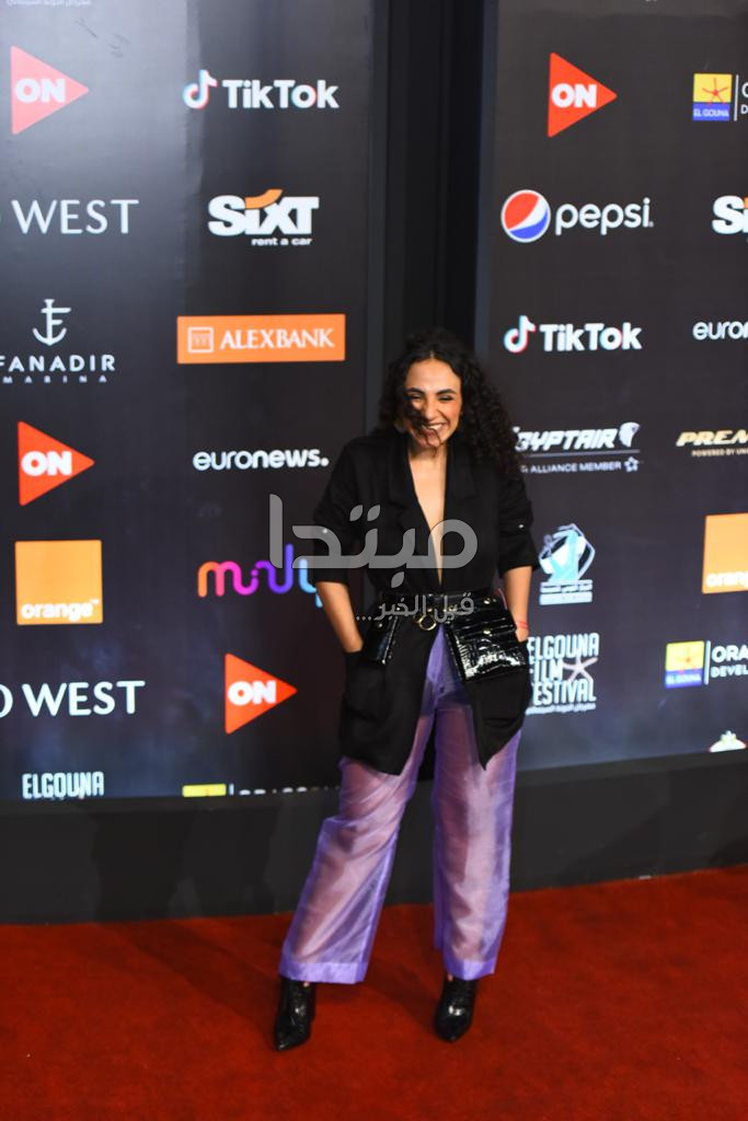 زينب غريب