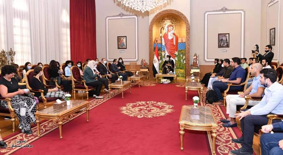 البابا ووزيرة الهجرة