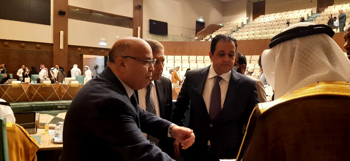 علاء عابد