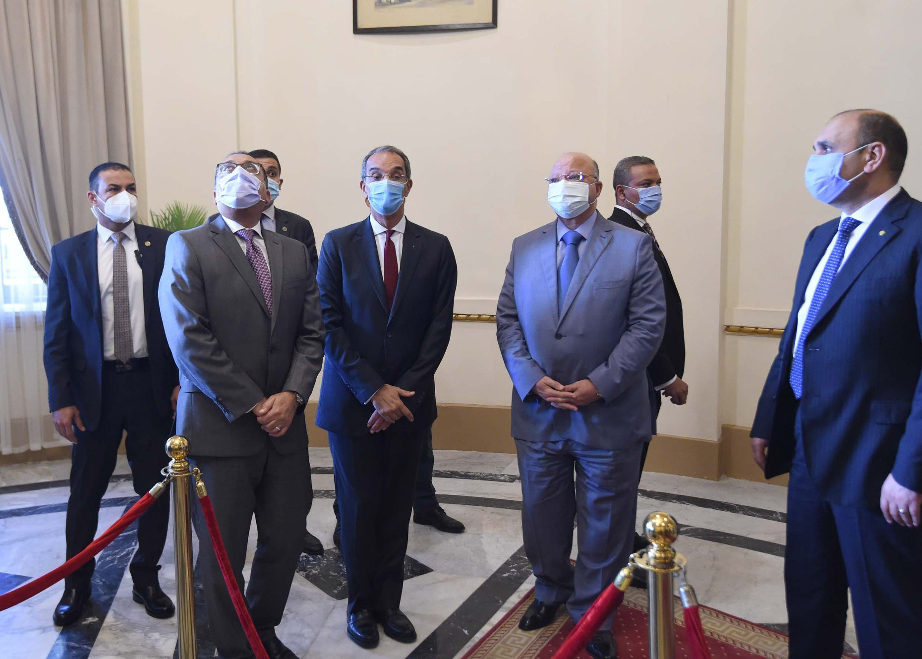رئيس الوزراء يتفقد أعمال تطوير مبنى متحف البريد المصري التاريخي بالعتب