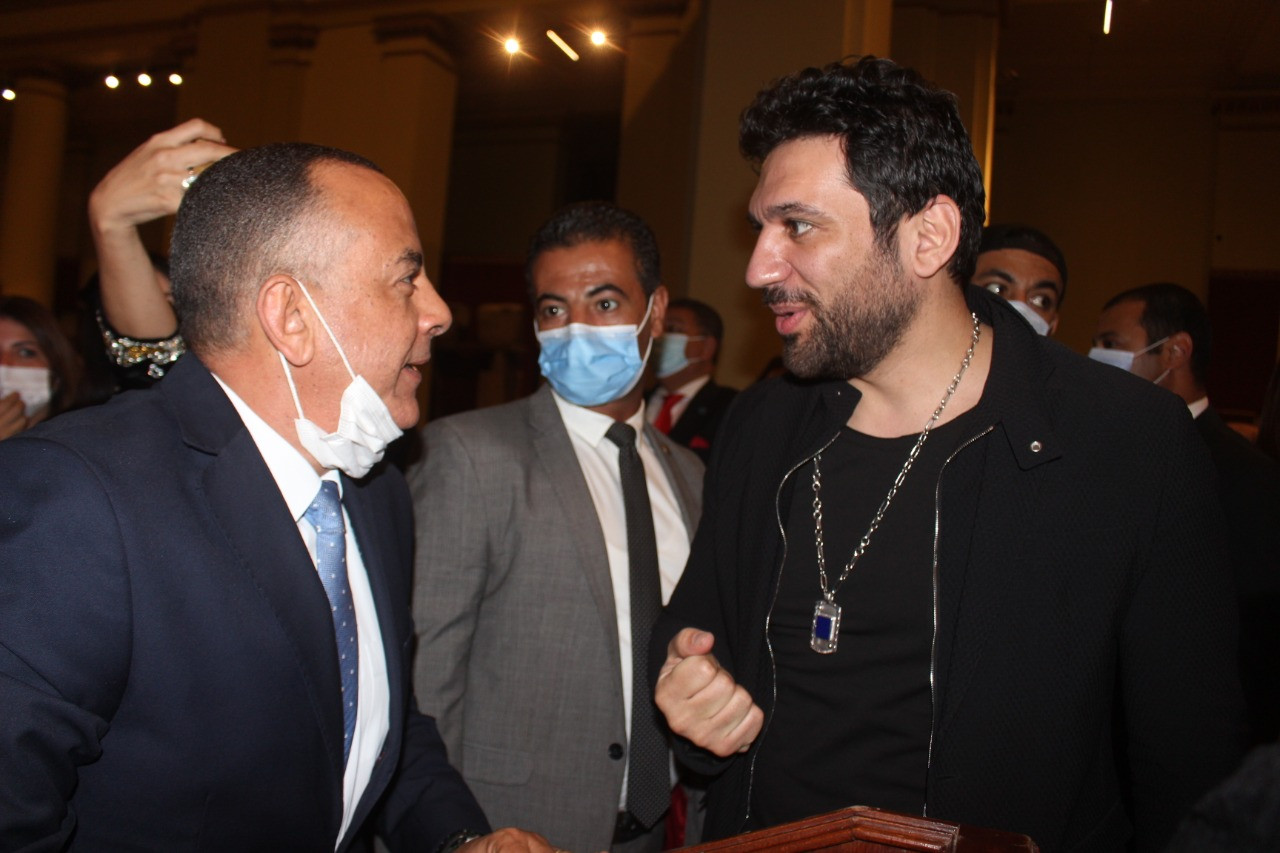تكريم زاهى حواس