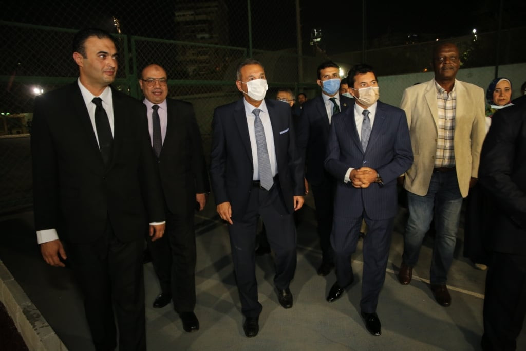 وزير الشباب والرياضة
