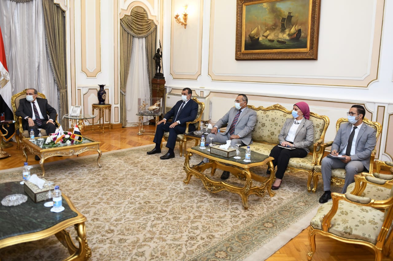 وزير الإنتاج الحربى