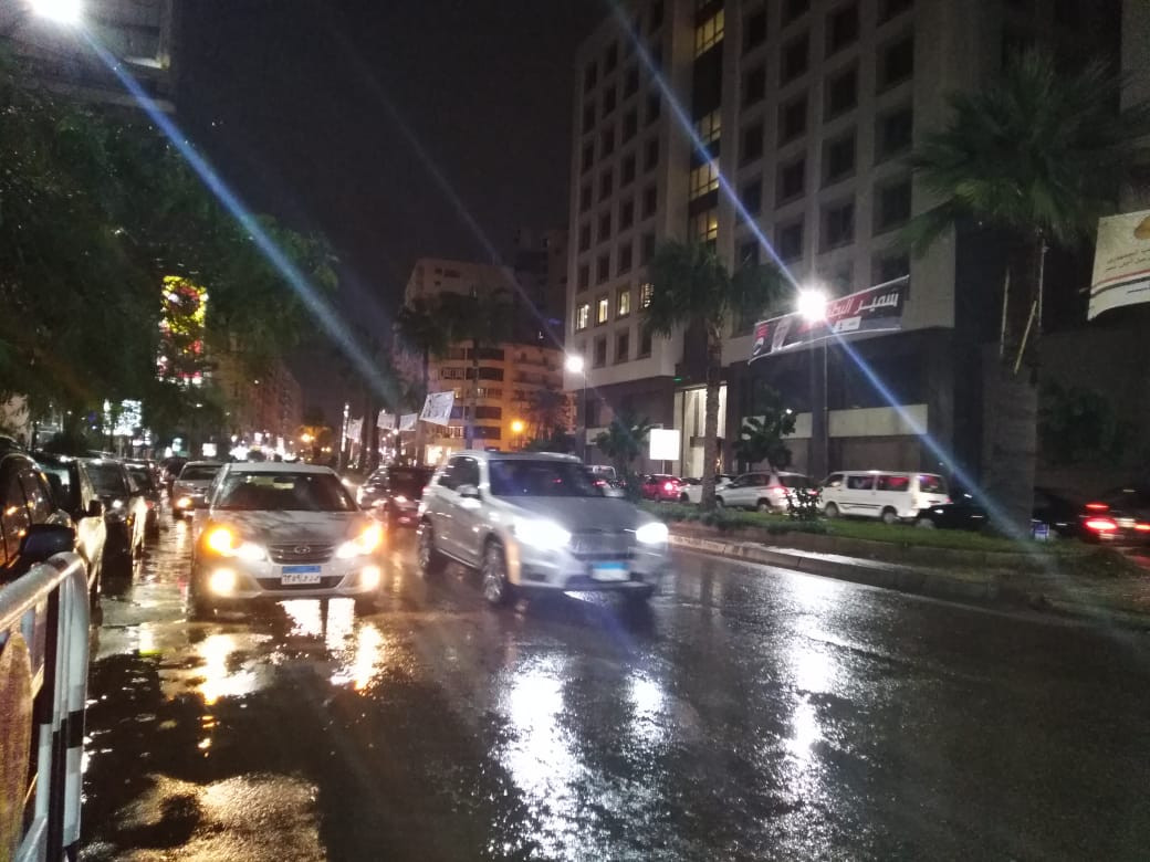 أمطار غزيرة على الإسكندرية