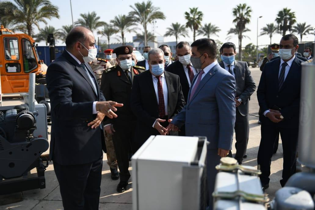 وزير الإنتاج الحربى ووزير الدفاع العراقى يتفقدان مصنعى 200 و300