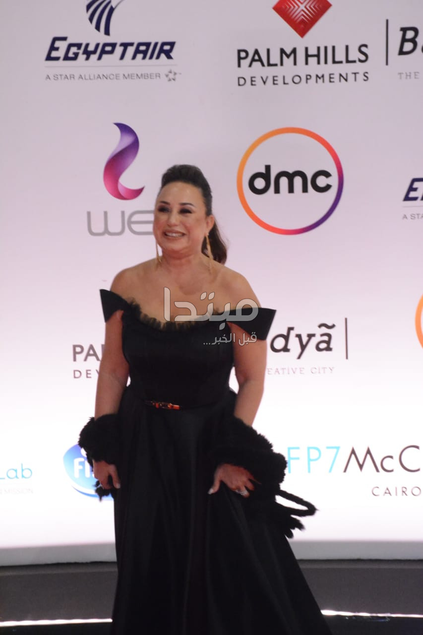 نجمات حفل افتتاح مهرجان القاهرة السينمائى