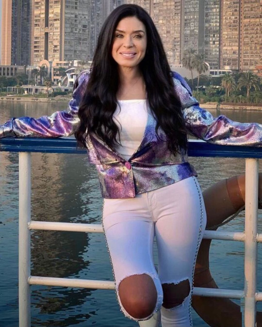 الراقصة دينا